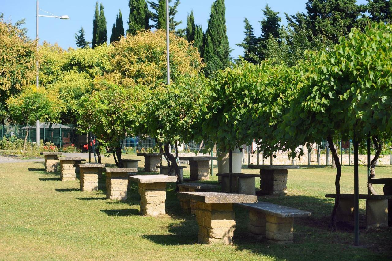 Parco Delle Piscine Hotel Sarteano Kültér fotó