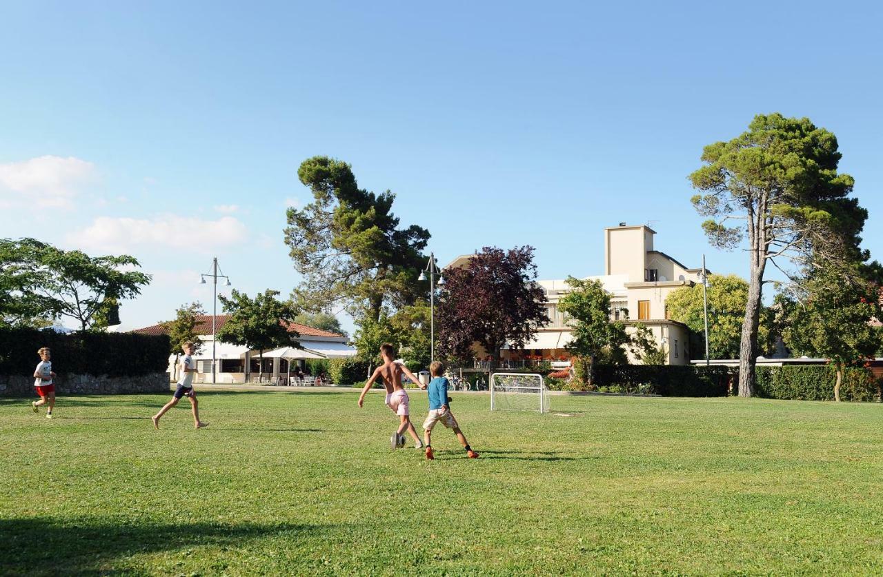 Parco Delle Piscine Hotel Sarteano Kültér fotó
